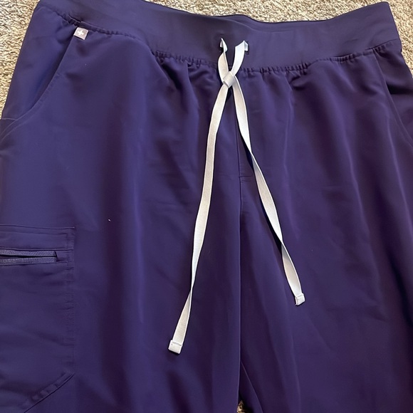 Figs Women’s Purple Zamora Jogger Scrub Pants 3XL Petite - Picture 3 of 6